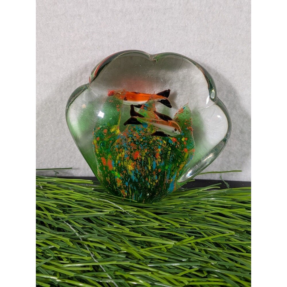 Vintage Murano Style Art Glass Fish Aquarium Paperweight 3.25"